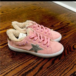 Hoo Ava's Star Fur Lace Sneaker - Pink/Natural Fur